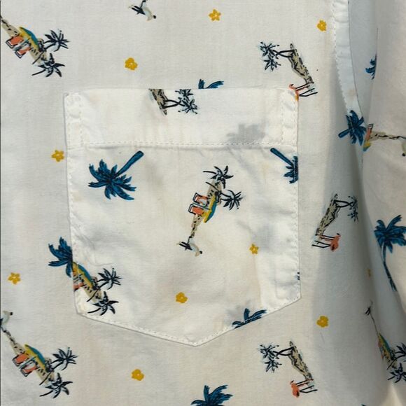 CHAPS Size Medium White Blue Casual Button Down Shirt Tropical Cotton Modal - Picture 4 of 9
